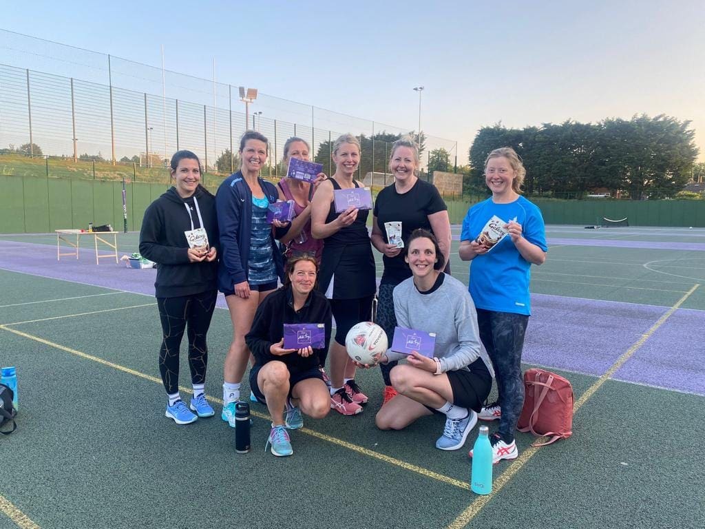 Image of netball team Play netball leagues